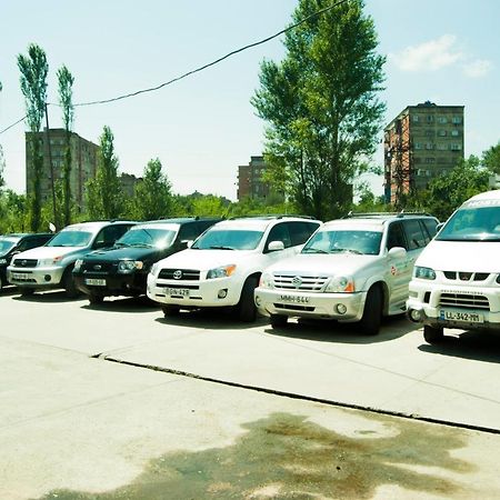 Max Comfort Hotel Кутаиси Екстериор снимка